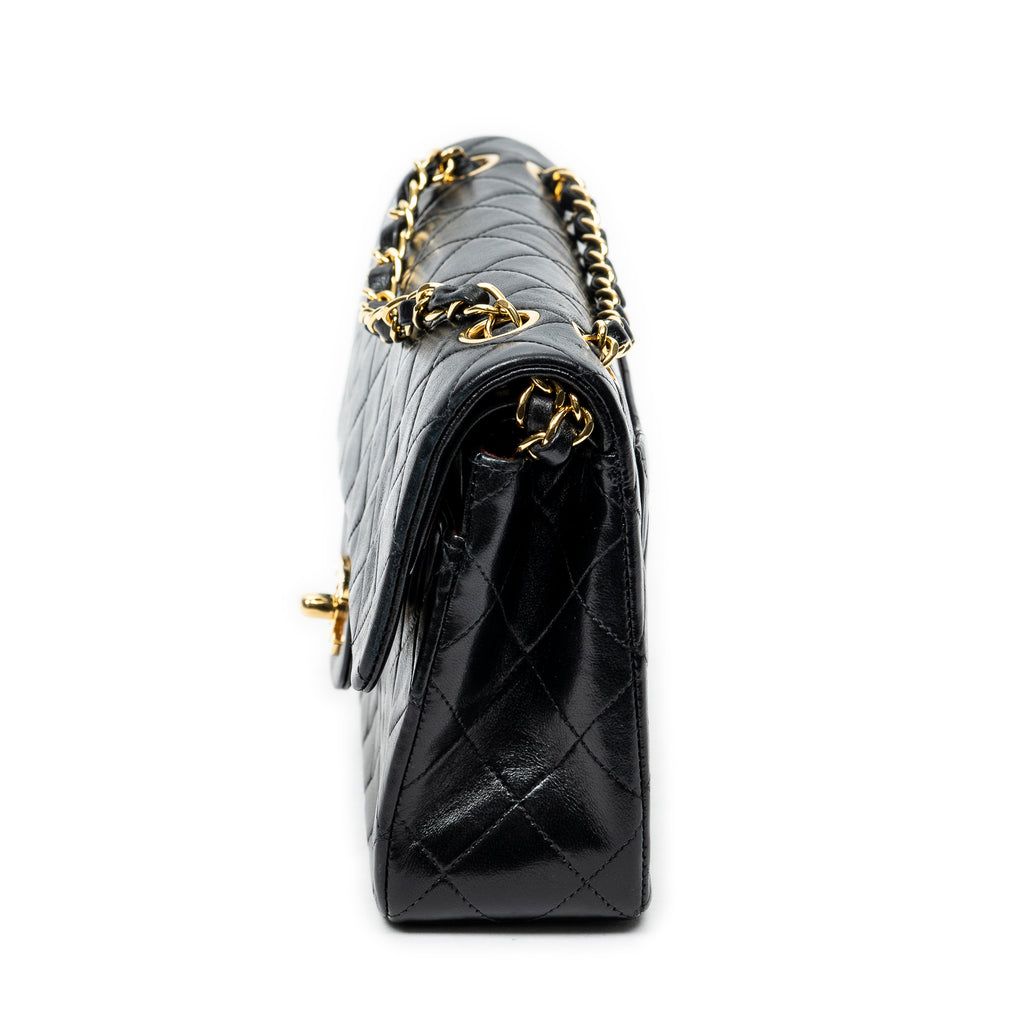 Shoulder Bag Classic Double Flap 23 Black Quilted Lambskin Leather