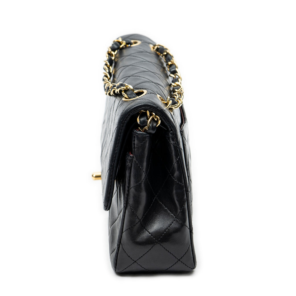 Shoulder Bag Classic Double Flap 23 Black Quilted Lambskin Leather