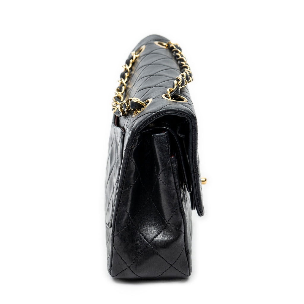 Shoulder Bag Classic Double Flap 23 Black Quilted Lambskin Leather