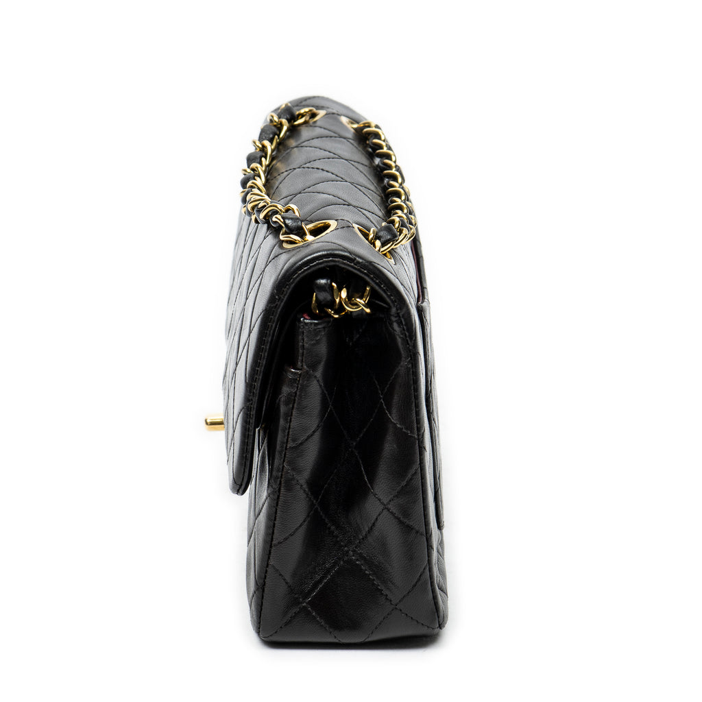 Shoulder Bag Classic Double Flap 23 Black Quilted Lambskin Leather