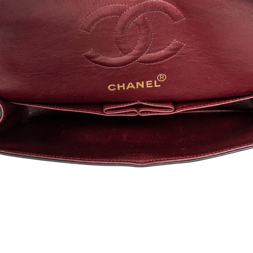 Shoulder Bag Classic Double Flap 23 Black Quilted Lambskin Leather