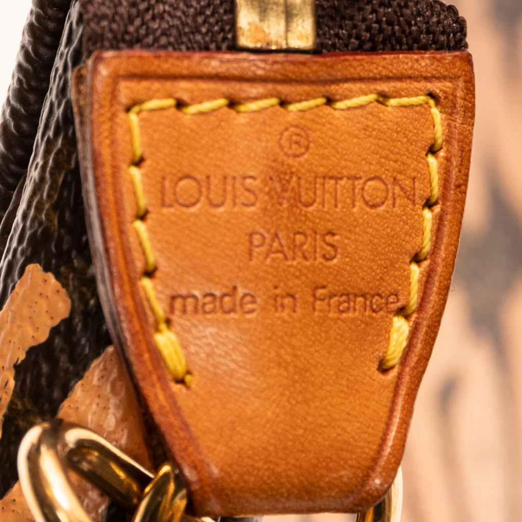 Pouch Pochette Accessoires Brown Monogram Graffiti