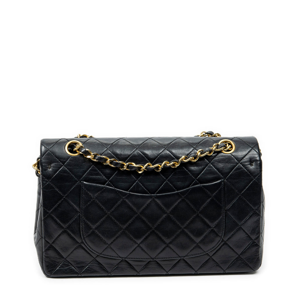 Bolso de Hombro Clásico Doble Solapa 26 Piel de Cordero Acolchada Negra