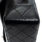 Bolso de Hombro Clásico Doble Solapa 26 Piel de Cordero Acolchada Negra