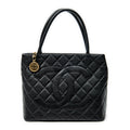 Bolso de hombro Timeless Medallion Tote de cuero caviar acolchado negro