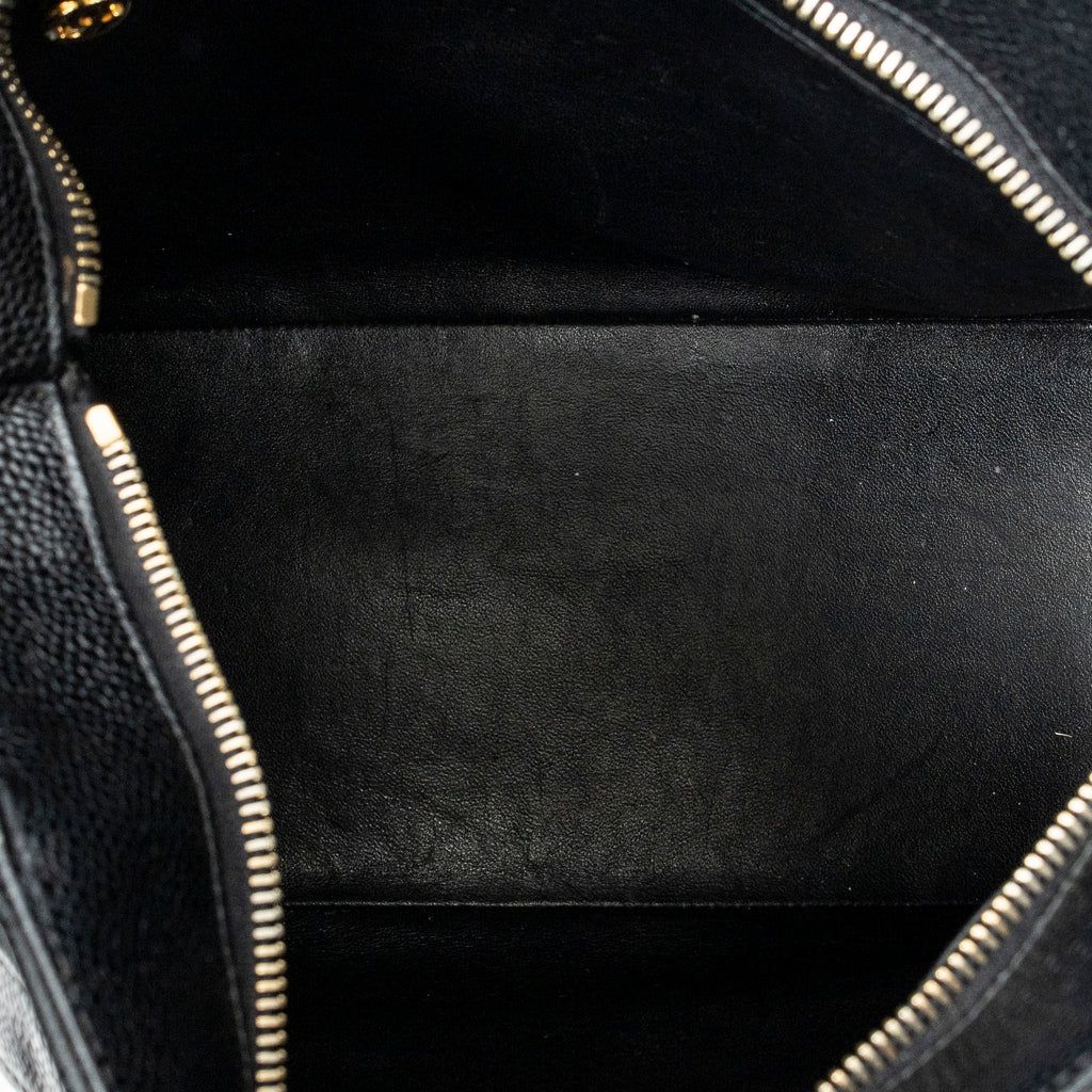 Bolso de hombro Timeless Medallion Tote de cuero caviar acolchado negro