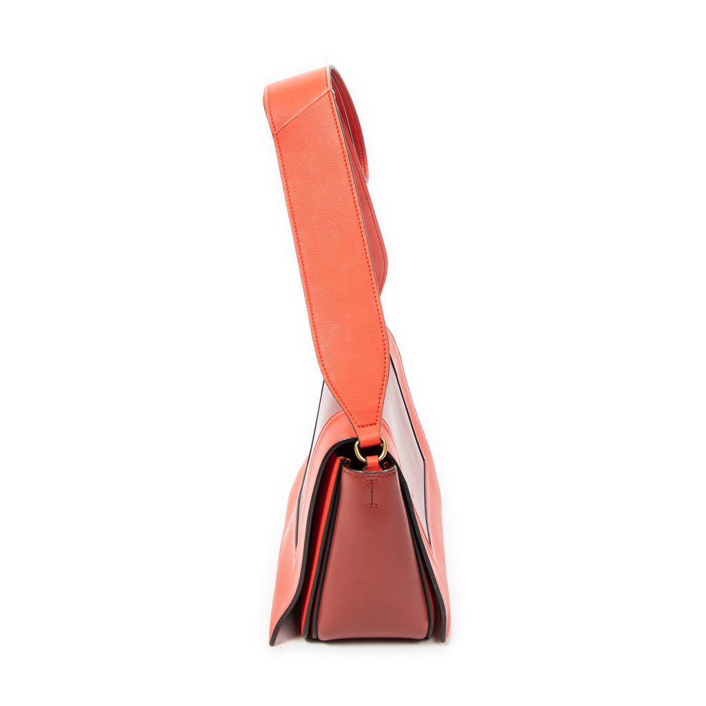 Bandolera Naranja de Piel de Becerro con Armazón Mediano