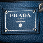 Prada - Sac hobo à boucle et fermeture éclair - Bleu