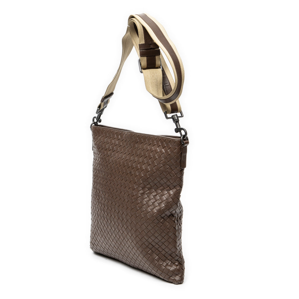 Shoulder Bag Flat Messenger Brown Intrecciato Leather