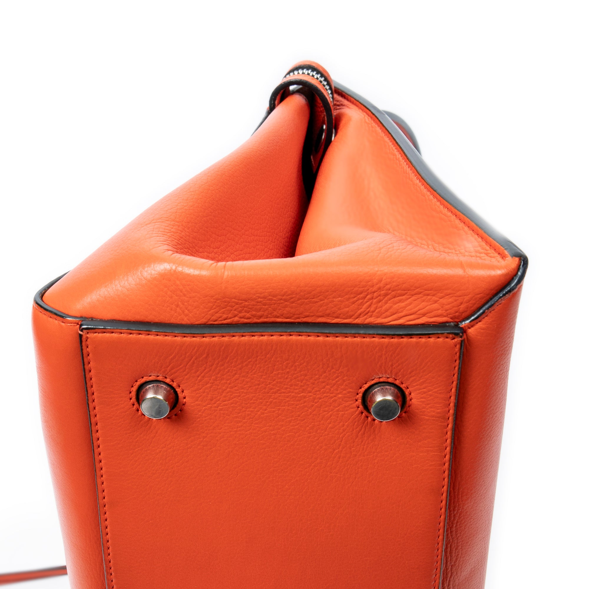 Bolso de Hombro Mediano Edge Bag Piel de Becerro Naranja
