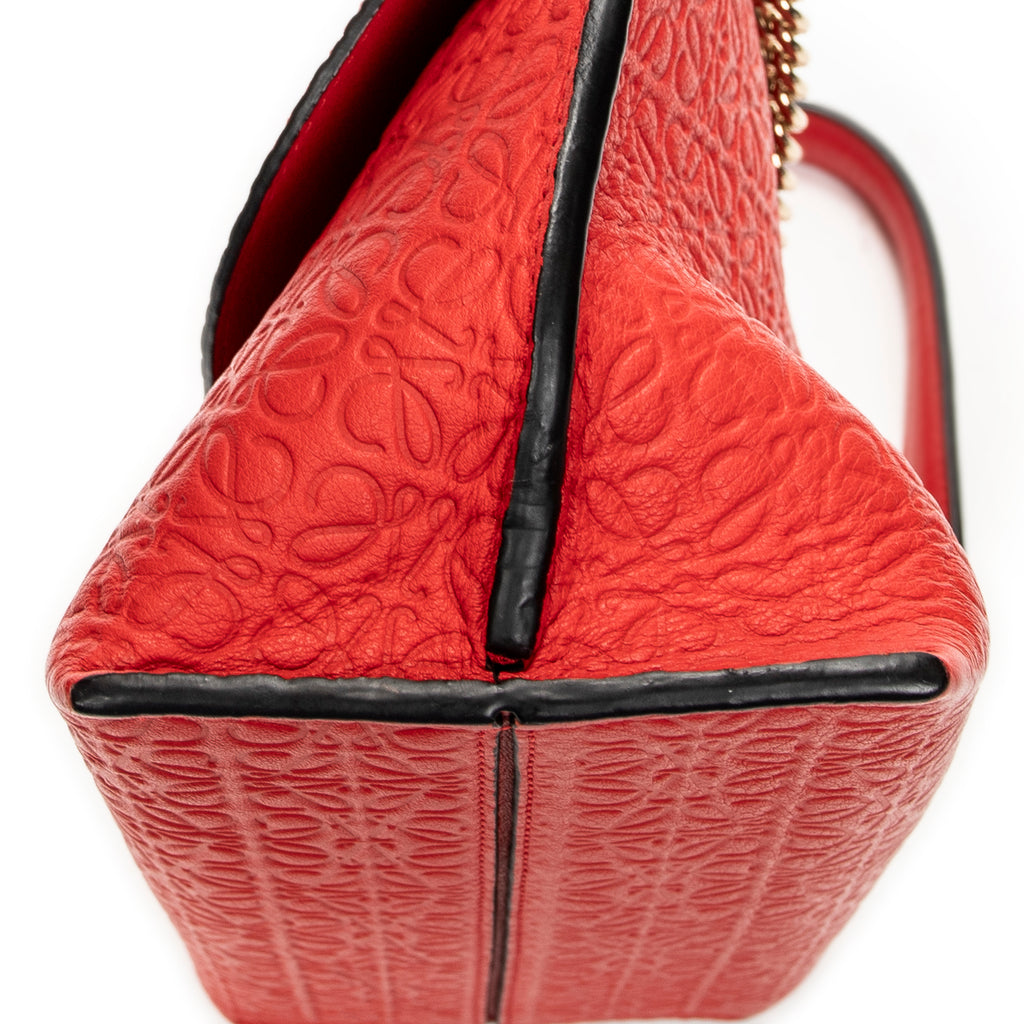 Shoulder Bag Anagram Avenue Crossbody Red Anagram Embossed Leather