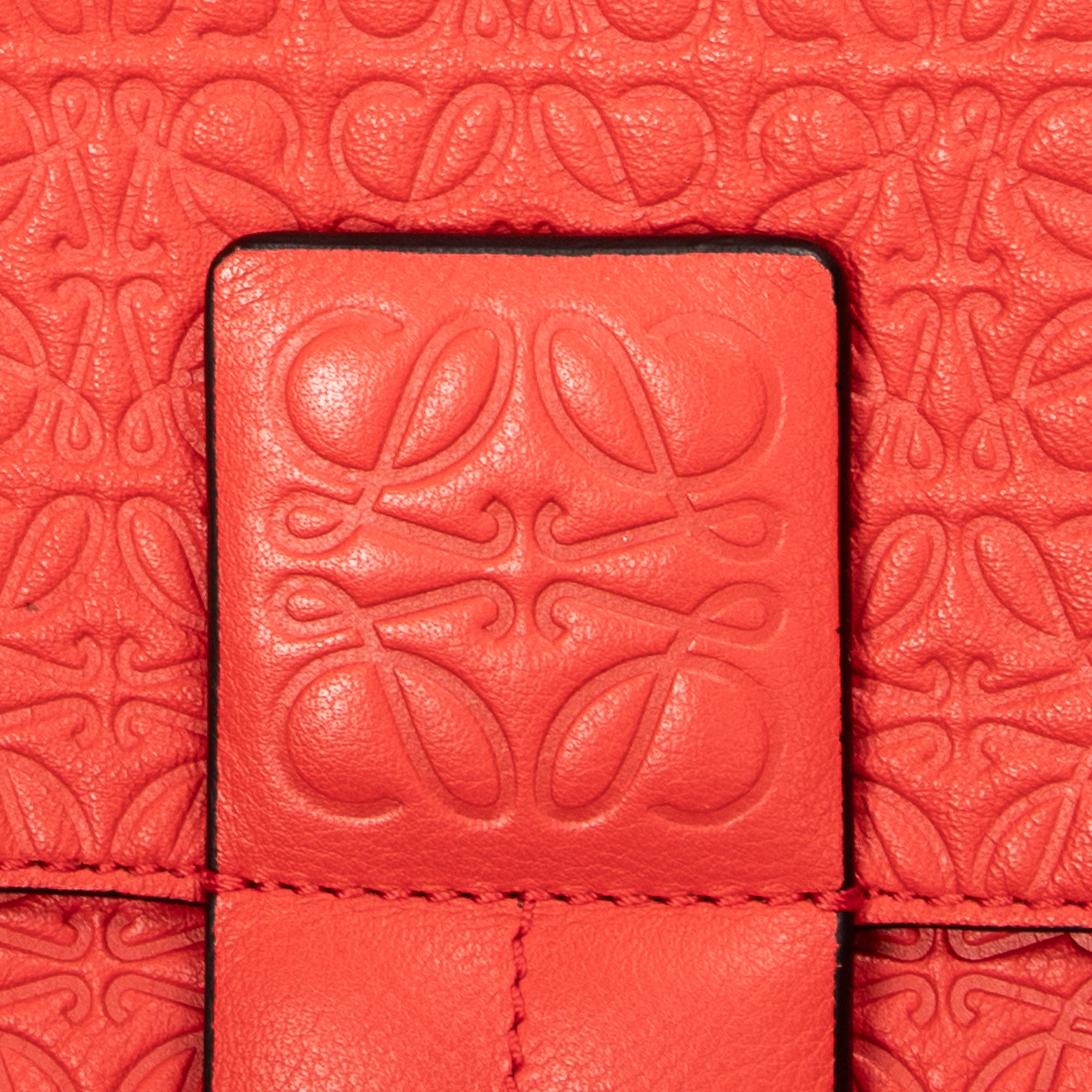 Shoulder Bag Anagram Avenue Crossbody Red Anagram Embossed Leather