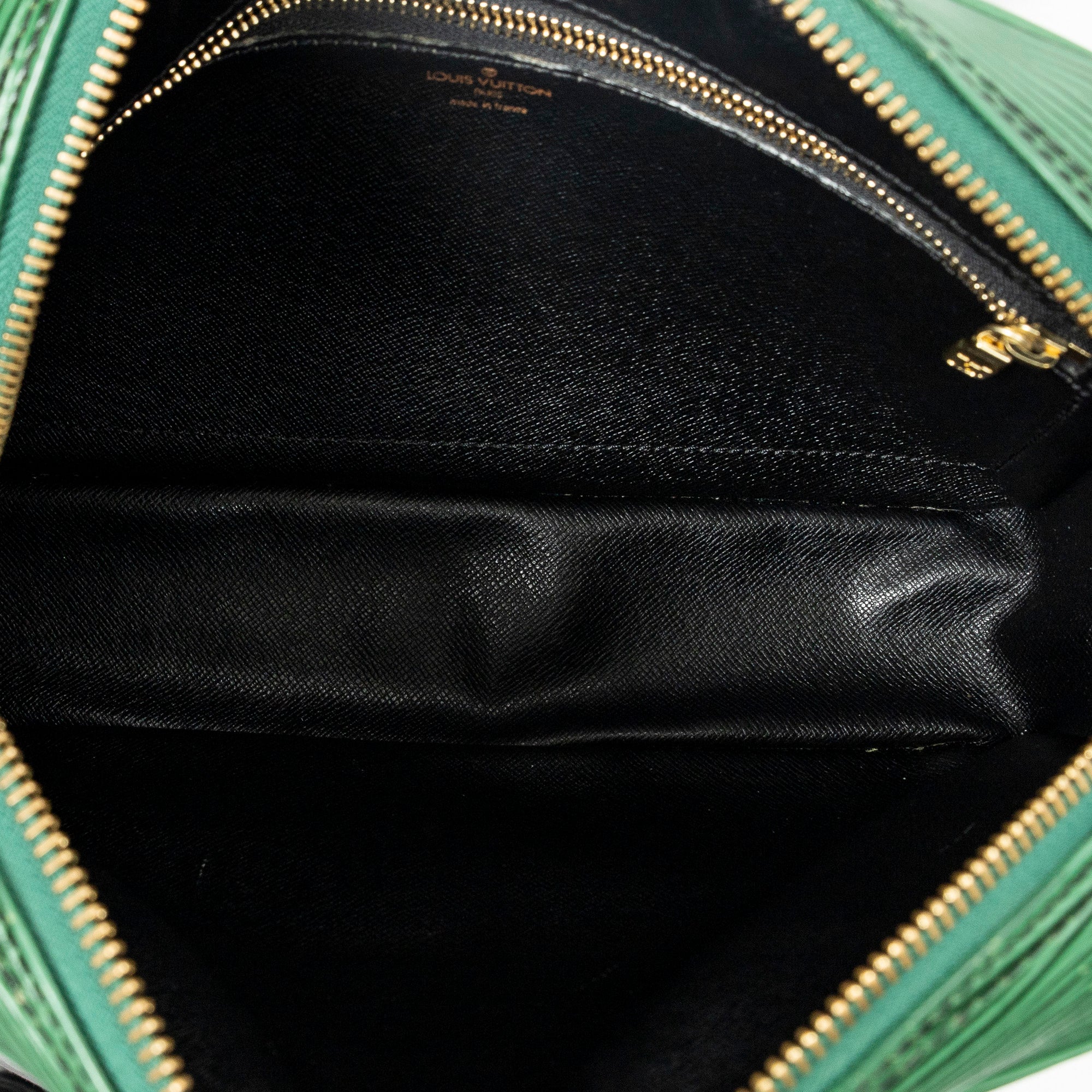 Shoulder Bag Trocadero Black Stitching 27 Green Epi