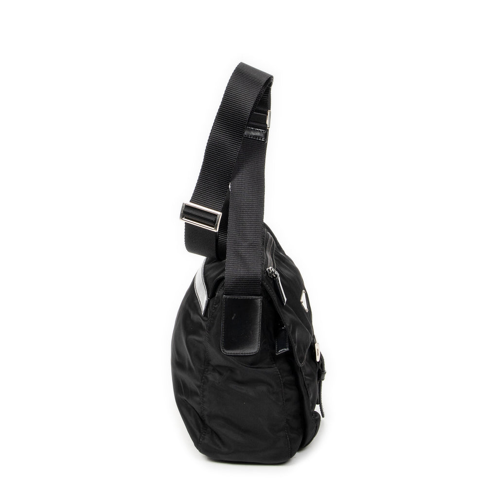 Bolso de hombro con solapa pequeña tipo mensajero de lona de nailon negra