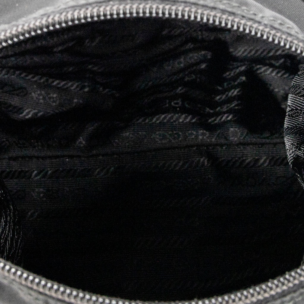 Bolso de hombro con solapa pequeña tipo mensajero de lona de nailon negra