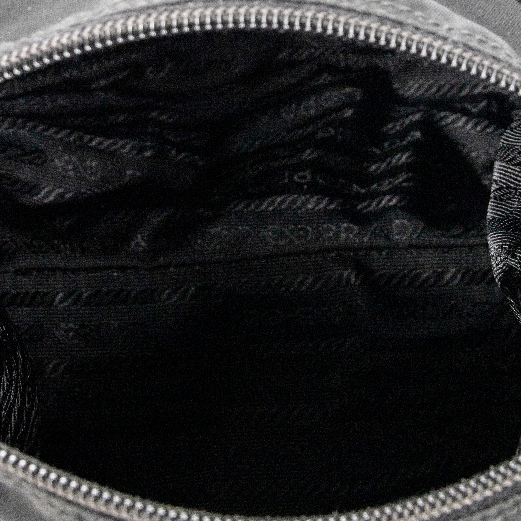 Bolso de hombro con solapa pequeña tipo mensajero de lona de nailon negra