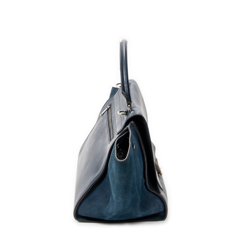 Shoulder Bag Medium Trapeze Navy Grained Calfskin Leather