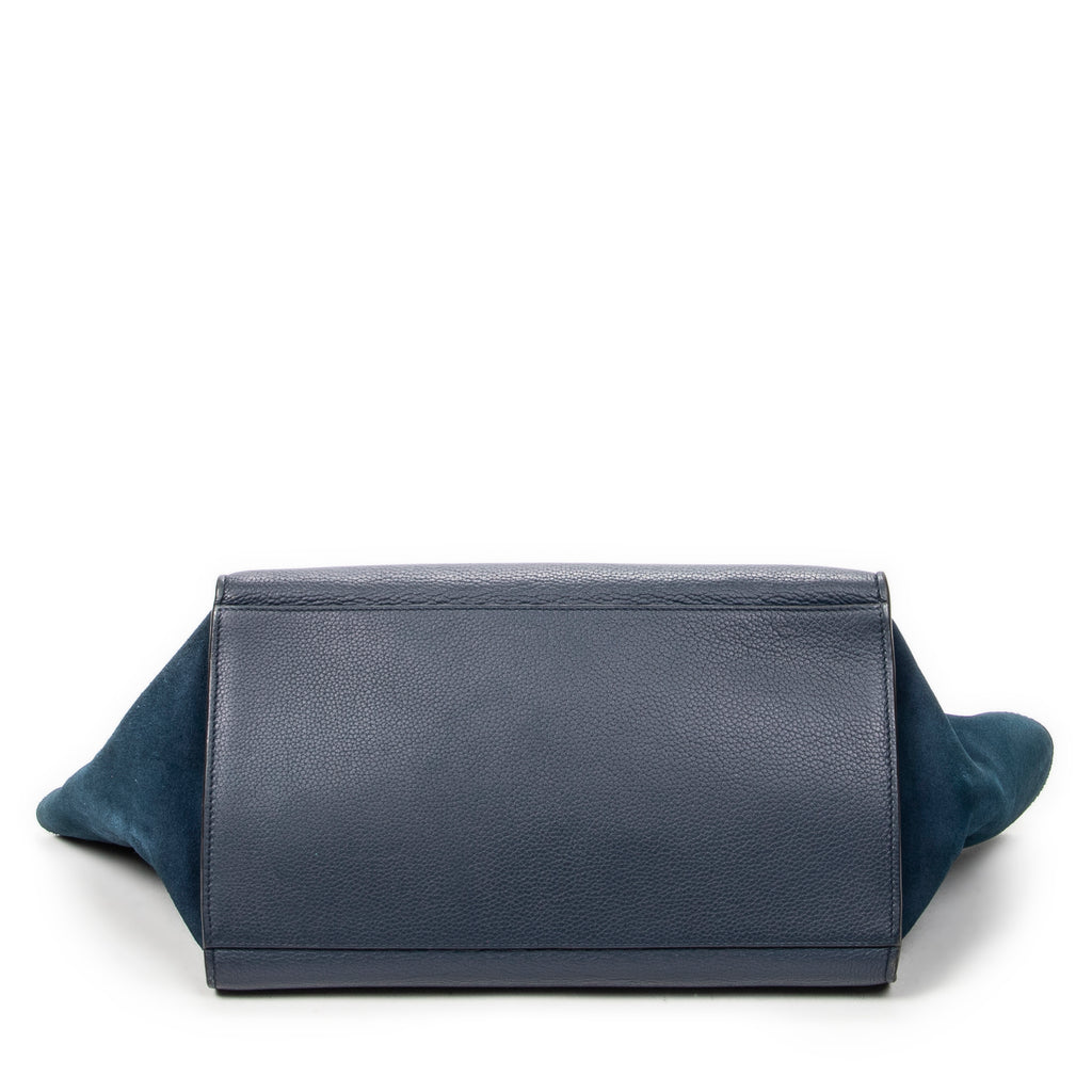 Shoulder Bag Medium Trapeze Navy Grained Calfskin Leather