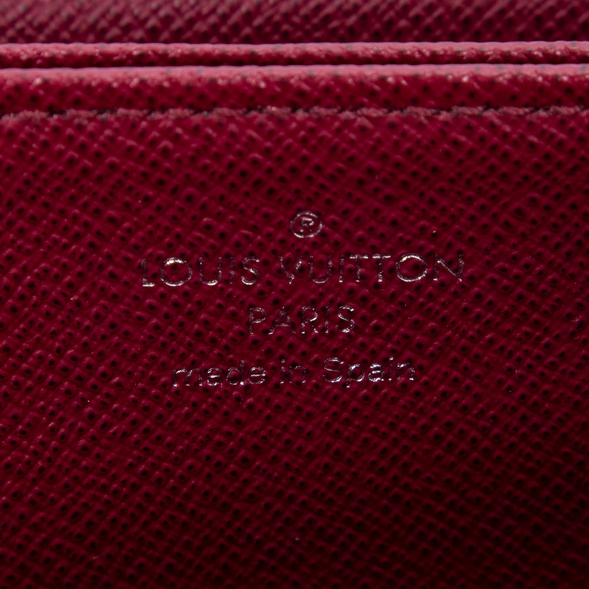 Cartera Zippy Piel Epi Fucsia