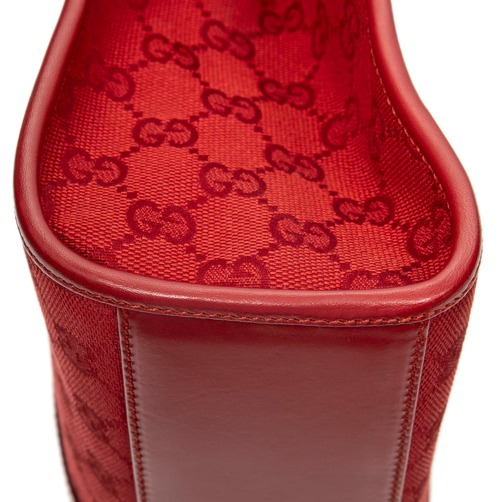 Bolso de hombro cuadrado Jackie Tote lona roja con monograma