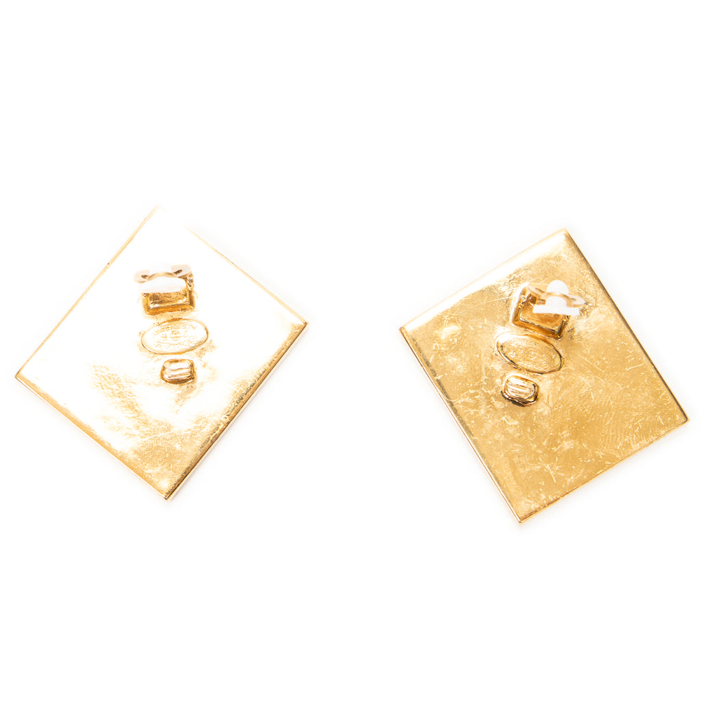 Pendientes CC cuadrados esmaltados de clip chapados en oro negro