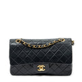 Bolso de Hombro Clásico Double Flap 23 Piel de Cordero Acolchada Negra