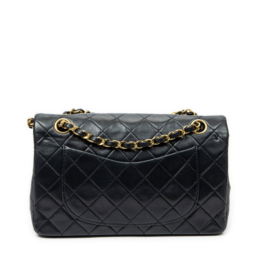 Bolso de Hombro Clásico Double Flap 23 Piel de Cordero Acolchada Negra