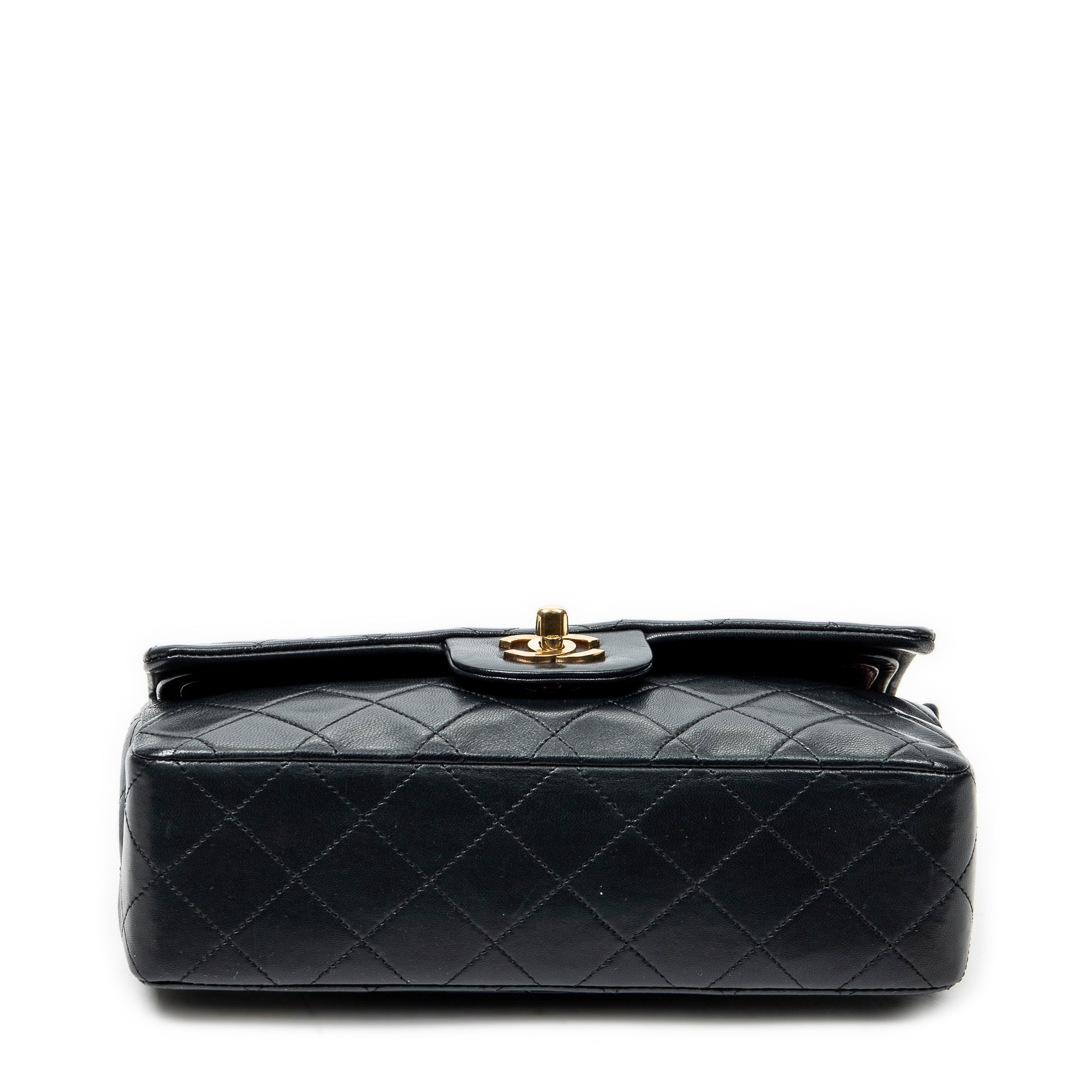 Bolso de Hombro Clásico Double Flap 23 Piel de Cordero Acolchada Negra