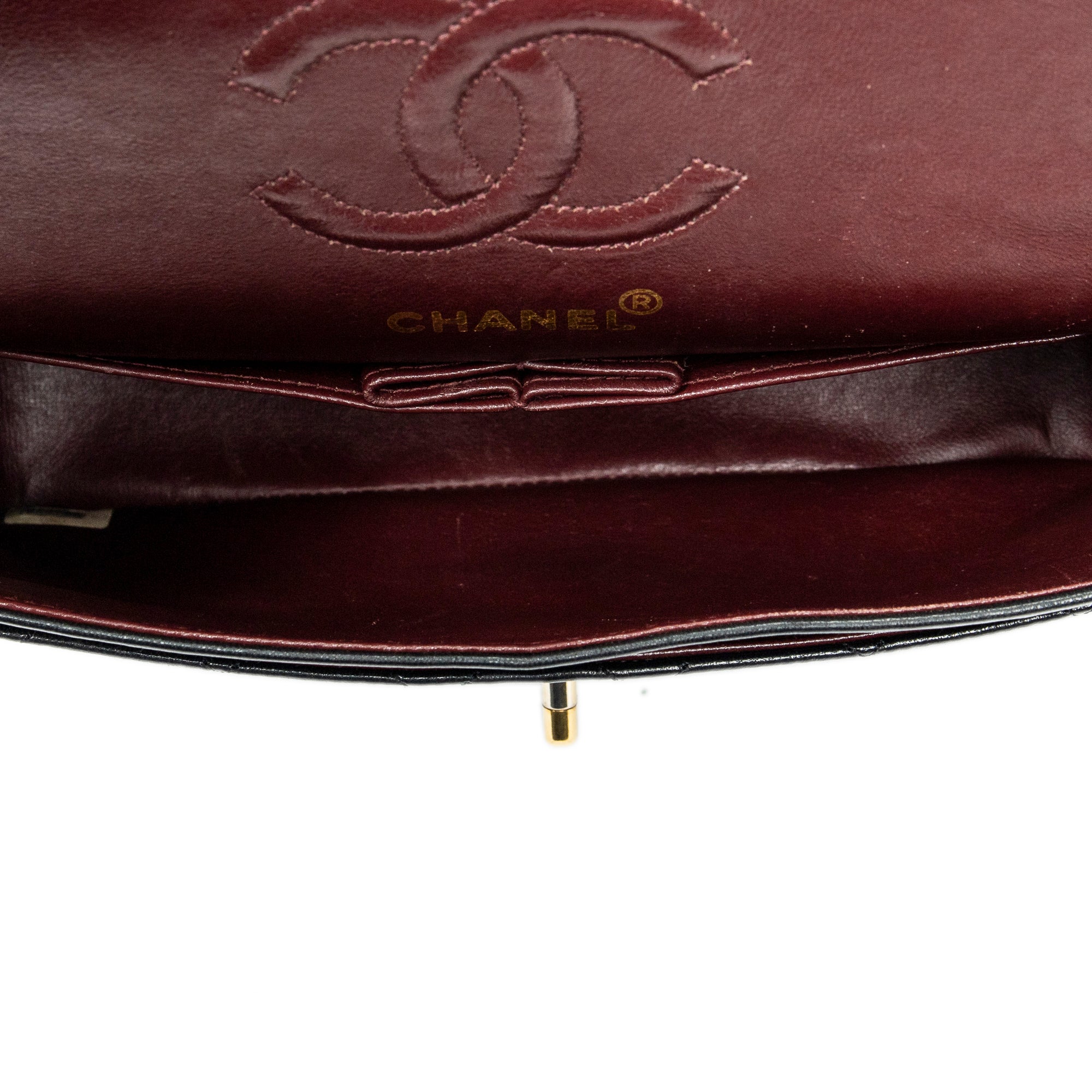Bolso de Hombro Clásico Double Flap 23 Piel de Cordero Acolchada Negra