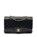 Bolso de Hombro Clásico Doble Solapa 26 Piel de Cordero Acolchada Negra
