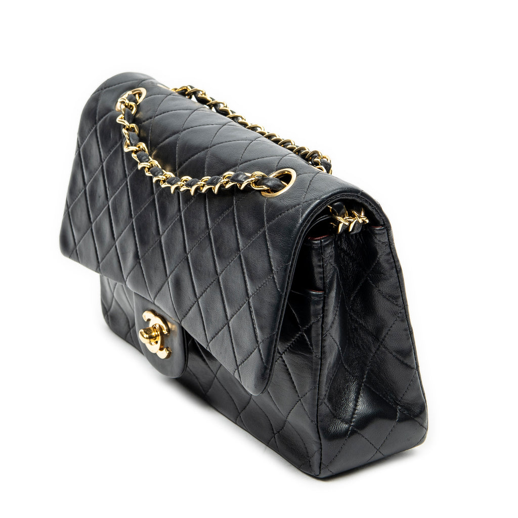 Bolso de Hombro Clásico Doble Solapa 26 Piel de Cordero Acolchada Negra