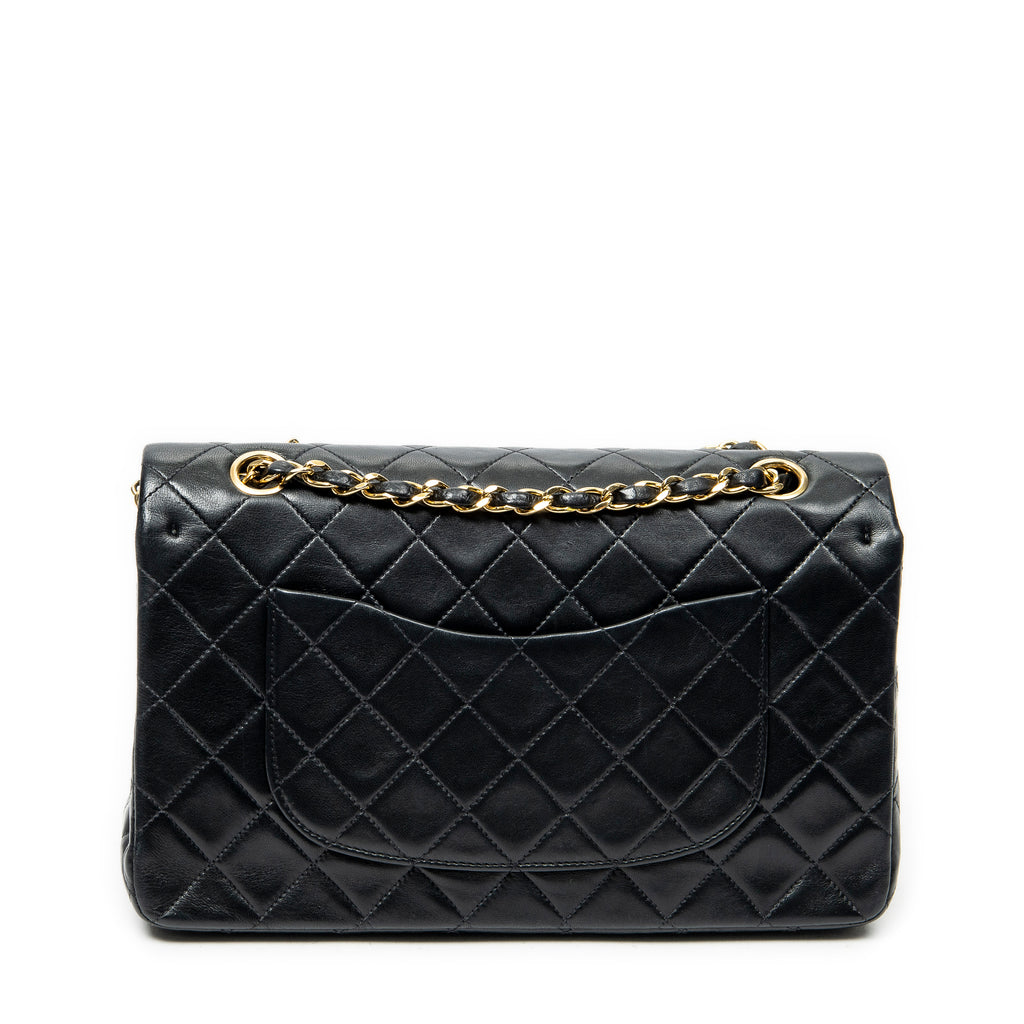 Bolso de Hombro Clásico Doble Solapa 26 Piel de Cordero Acolchada Negra