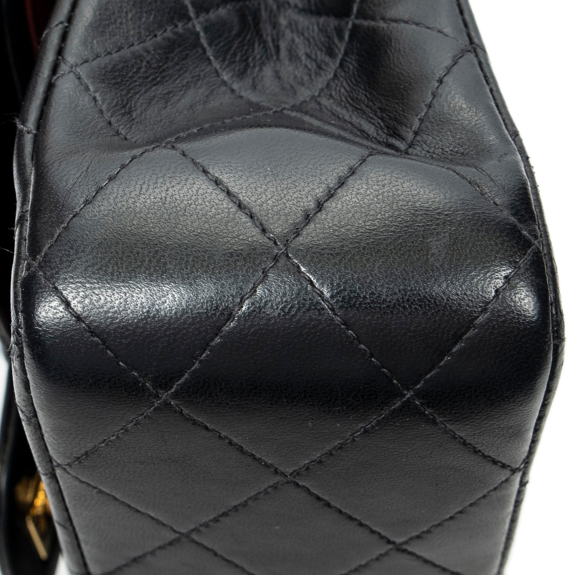Bolso de Hombro Clásico Doble Solapa 26 Piel de Cordero Acolchada Negra