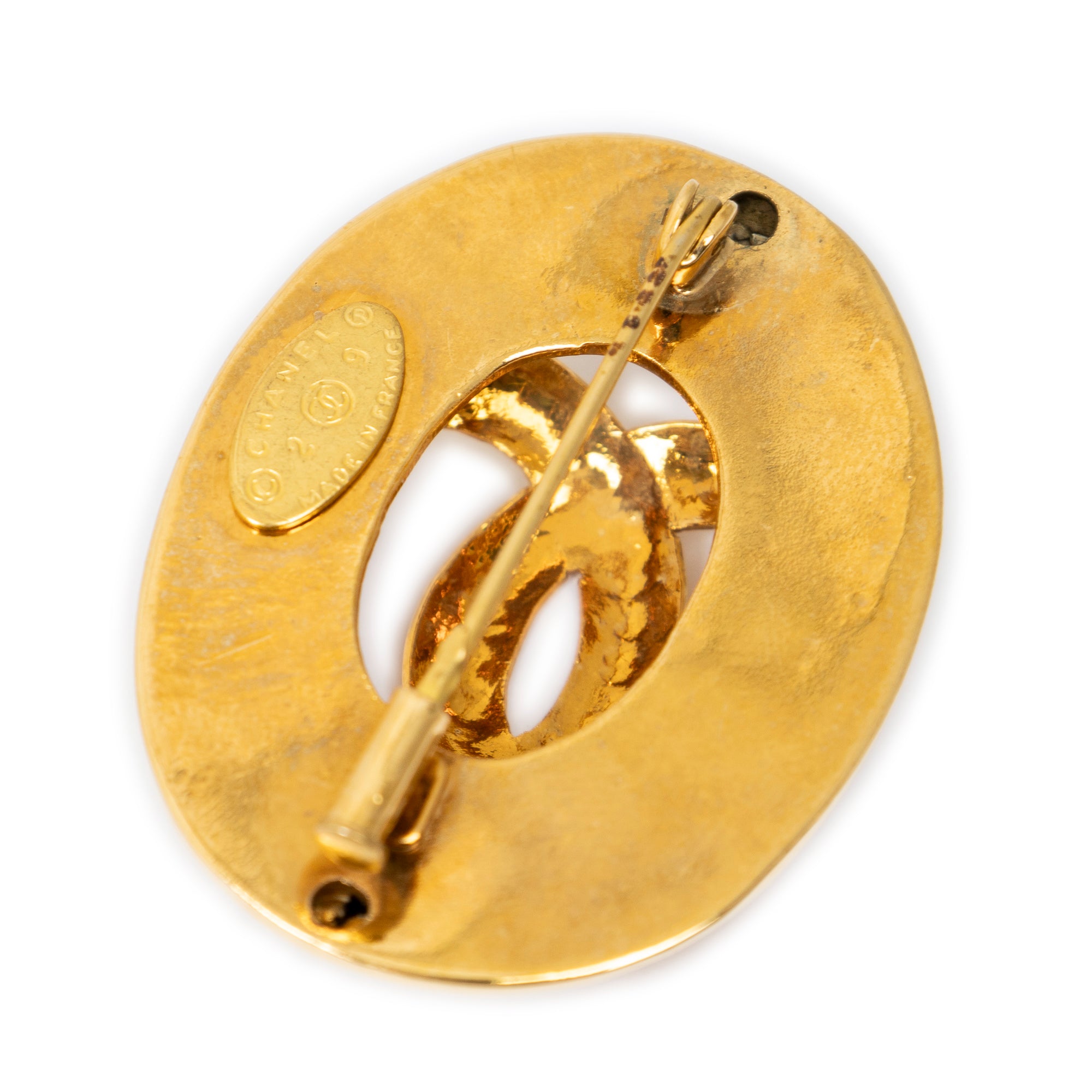 Brooch CC Oval Brooch Gold Gold Plated