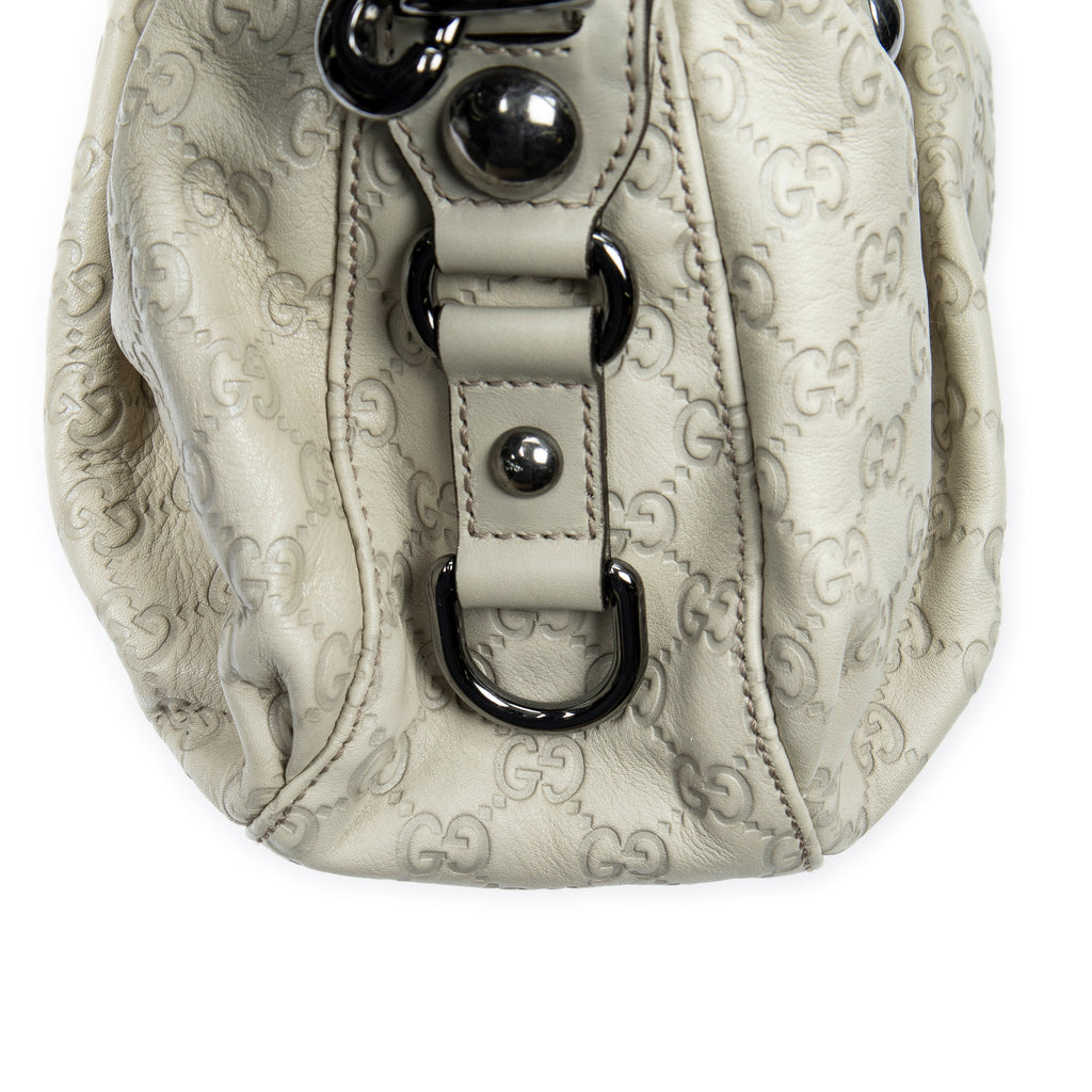 Sac à bandoulière moyen Icon Bit Boston en cuir Guccissima ivoire