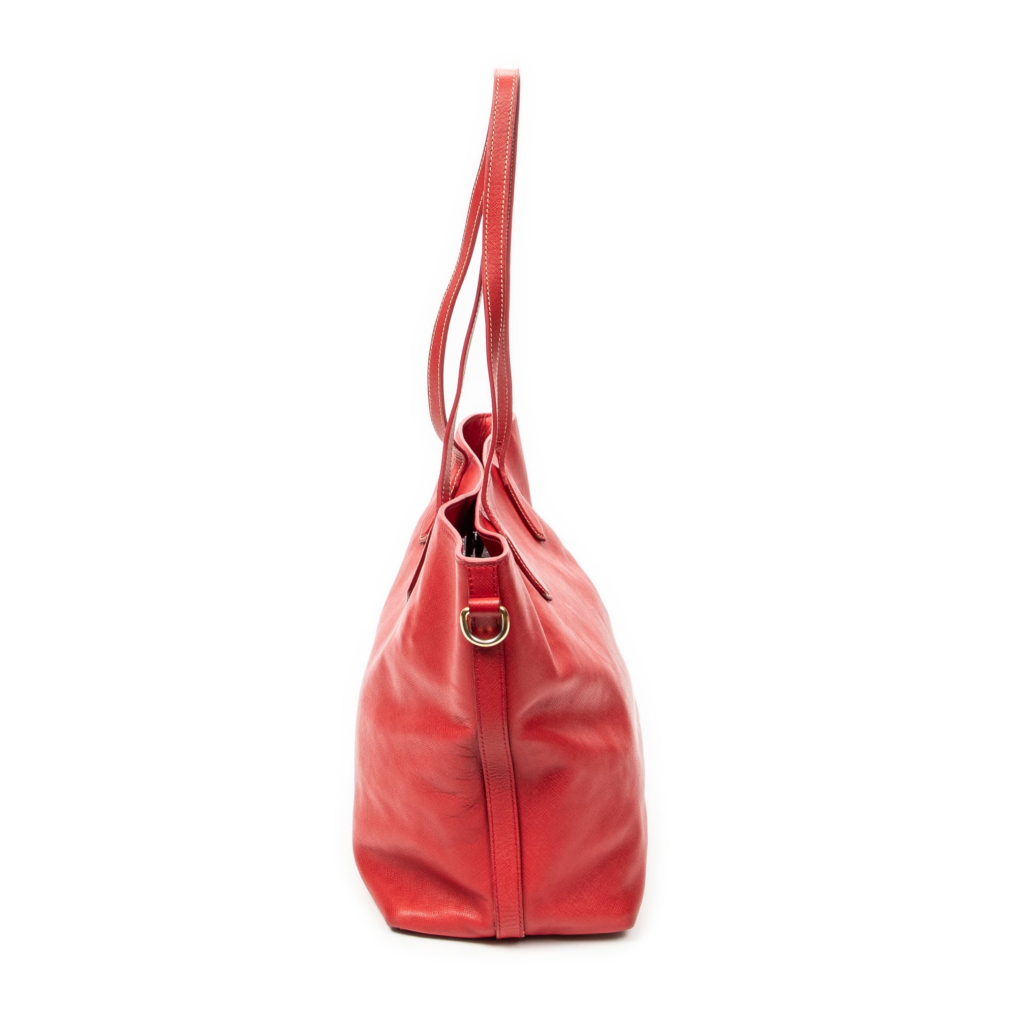 Bolso de hombro convertible abierto tipo tote de piel saffiano roja
