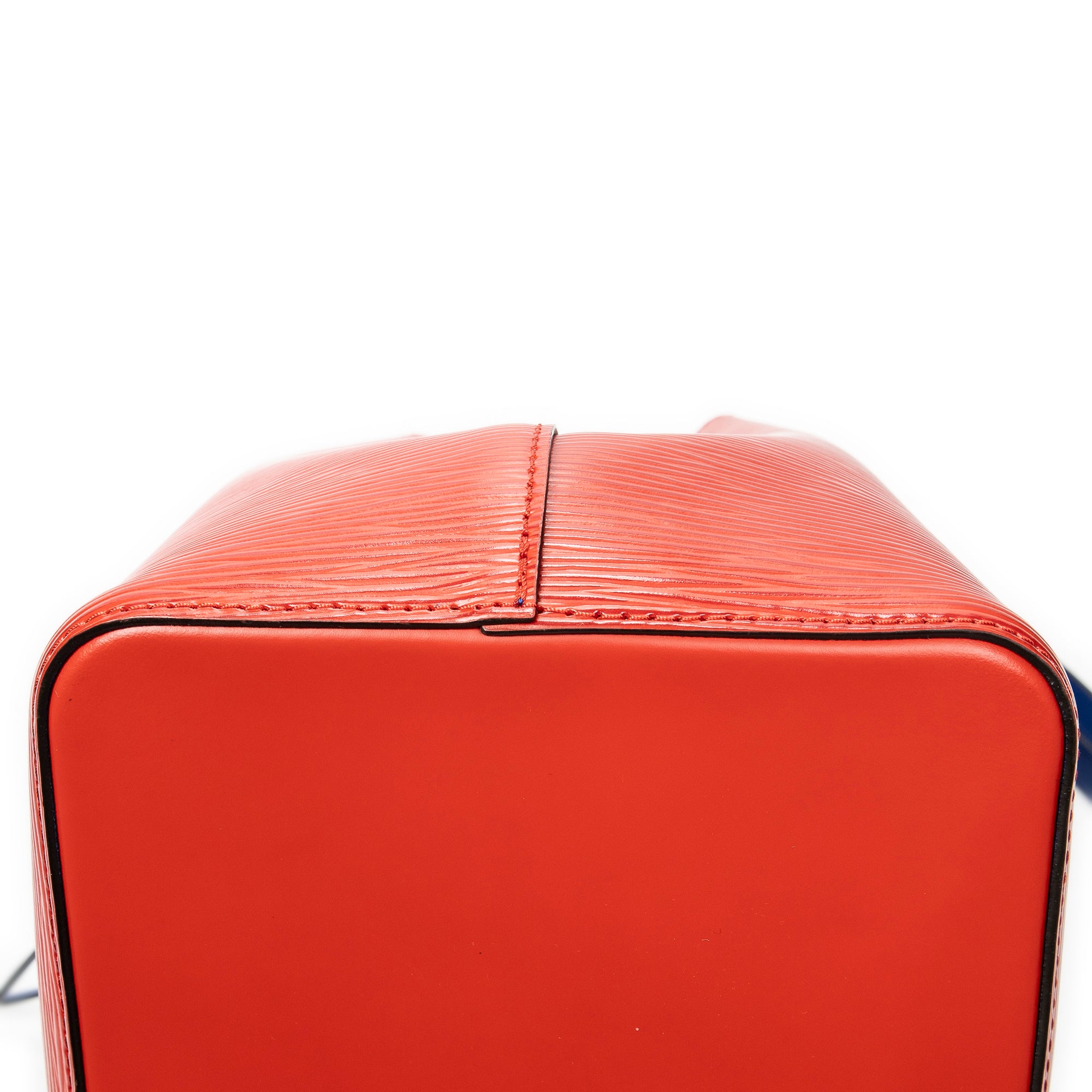 Shoulder Bag Neonoe Bicolor MM Red Epi