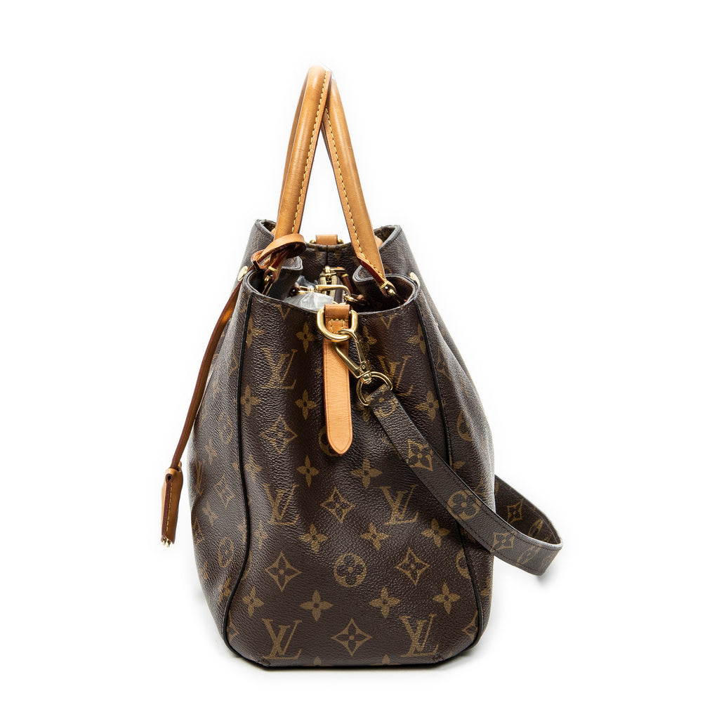 Shoulder Bag Montaigne MM Brown Monogram Canvas