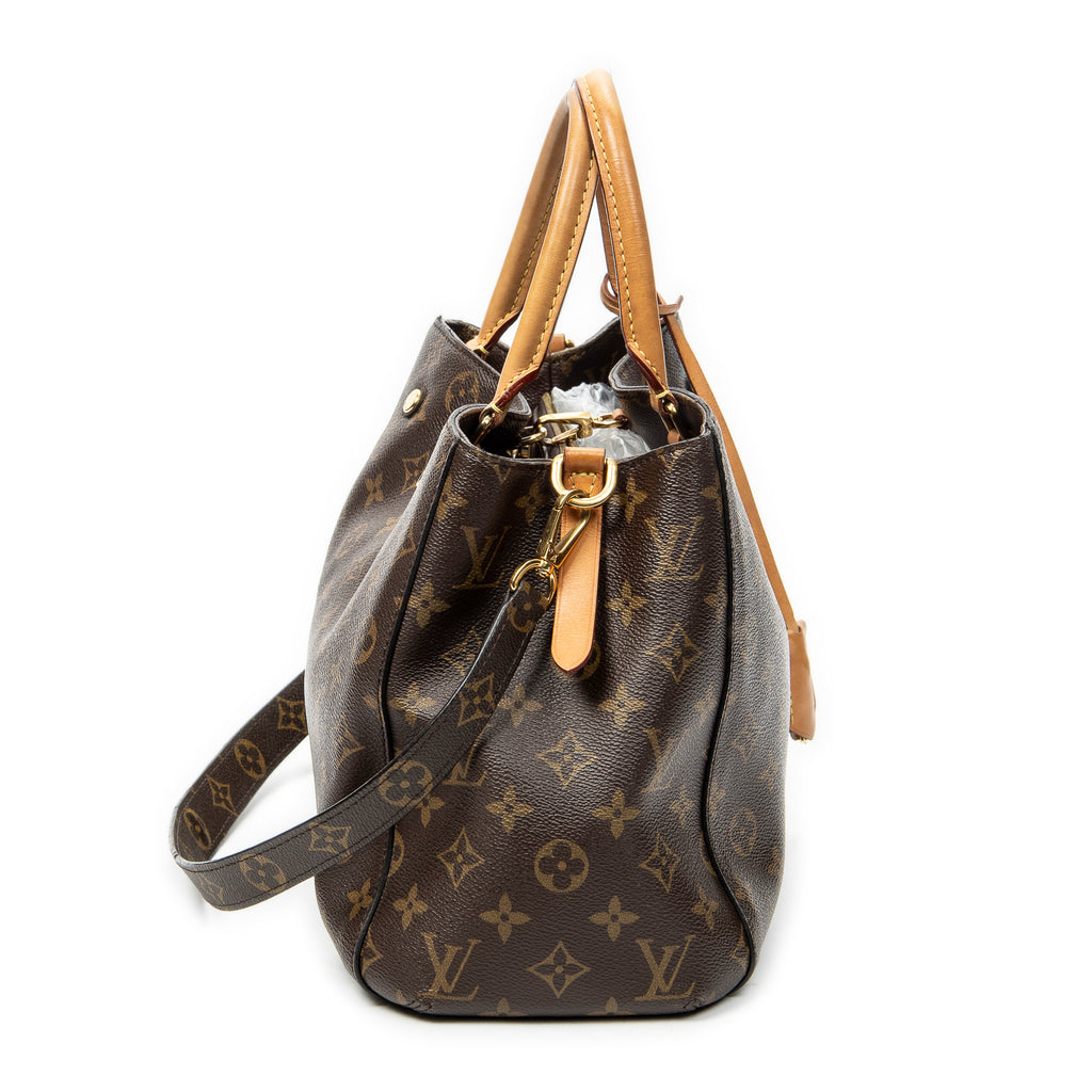 Shoulder Bag Montaigne MM Brown Monogram Canvas
