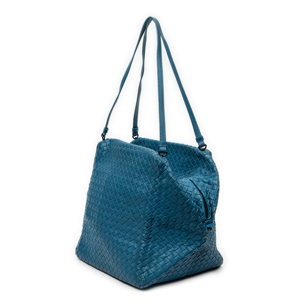 Shoulder Bag Cube Shoulder Bag Blue Intrecciato Leather