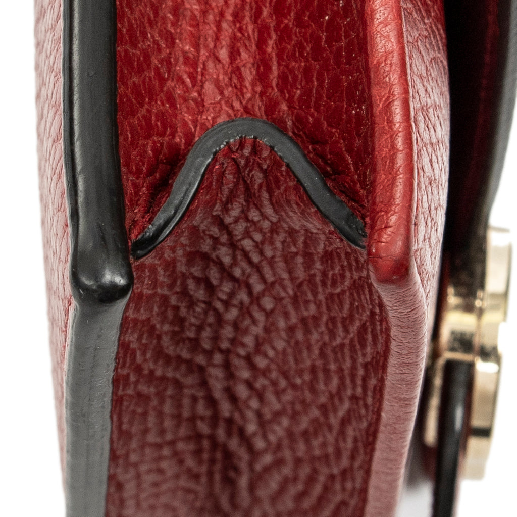 Shoulder Bag Interlocking G Chain Wallet Red Grained Calfskin Leather