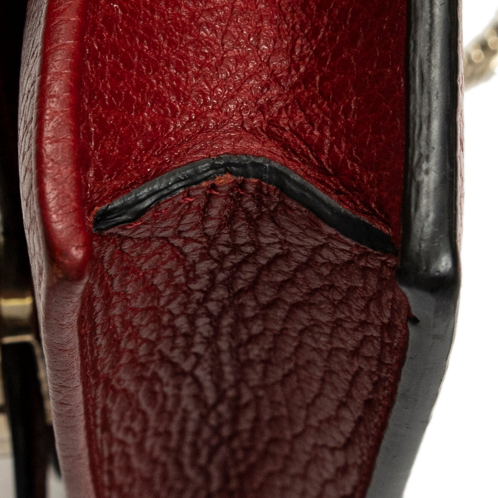 Shoulder Bag Interlocking G Chain Wallet Red Grained Calfskin Leather