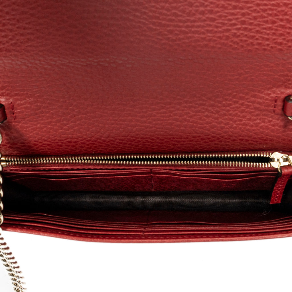 Shoulder Bag Interlocking G Chain Wallet Red Grained Calfskin Leather