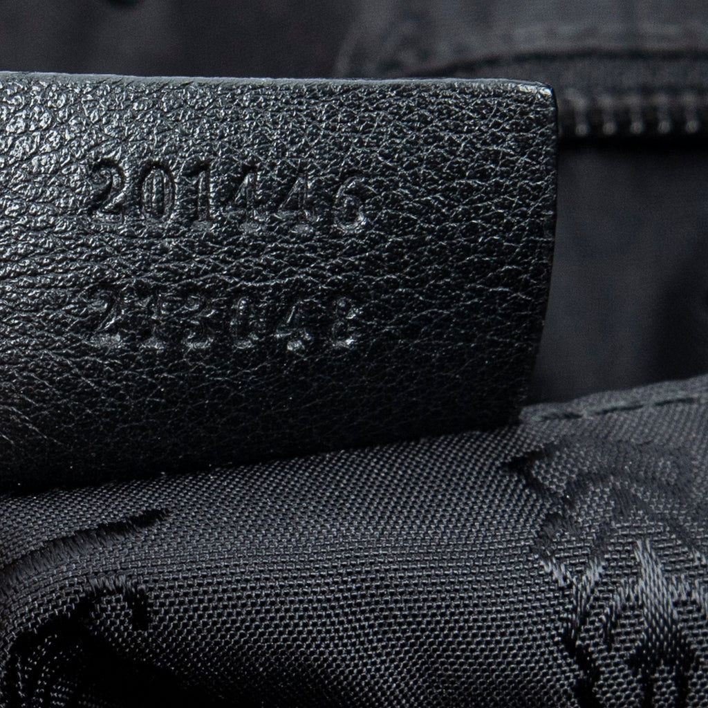Sac bandoulière grand carré zippé messager en cuir Guccissima noir
