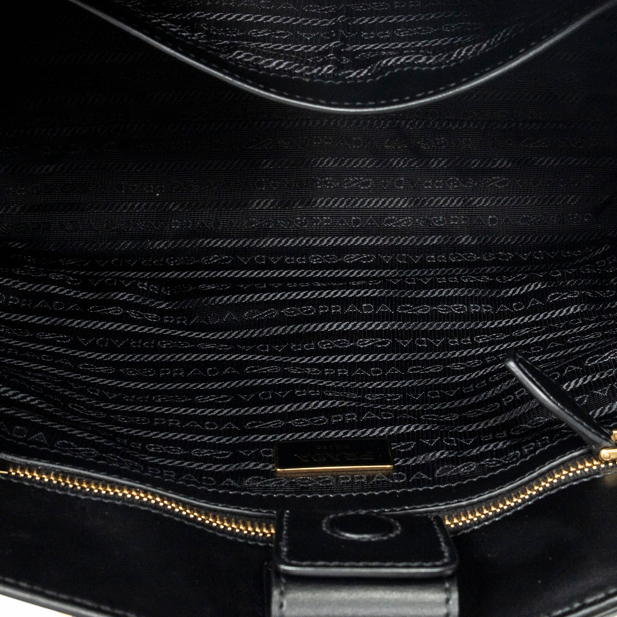 Shoulder Bag Convertible Magnetic Snap Tote Black Saffiano Leather