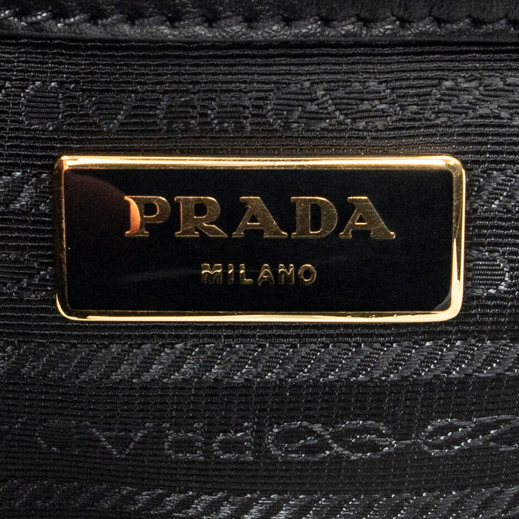 Shoulder Bag Convertible Magnetic Snap Tote Black Saffiano Leather