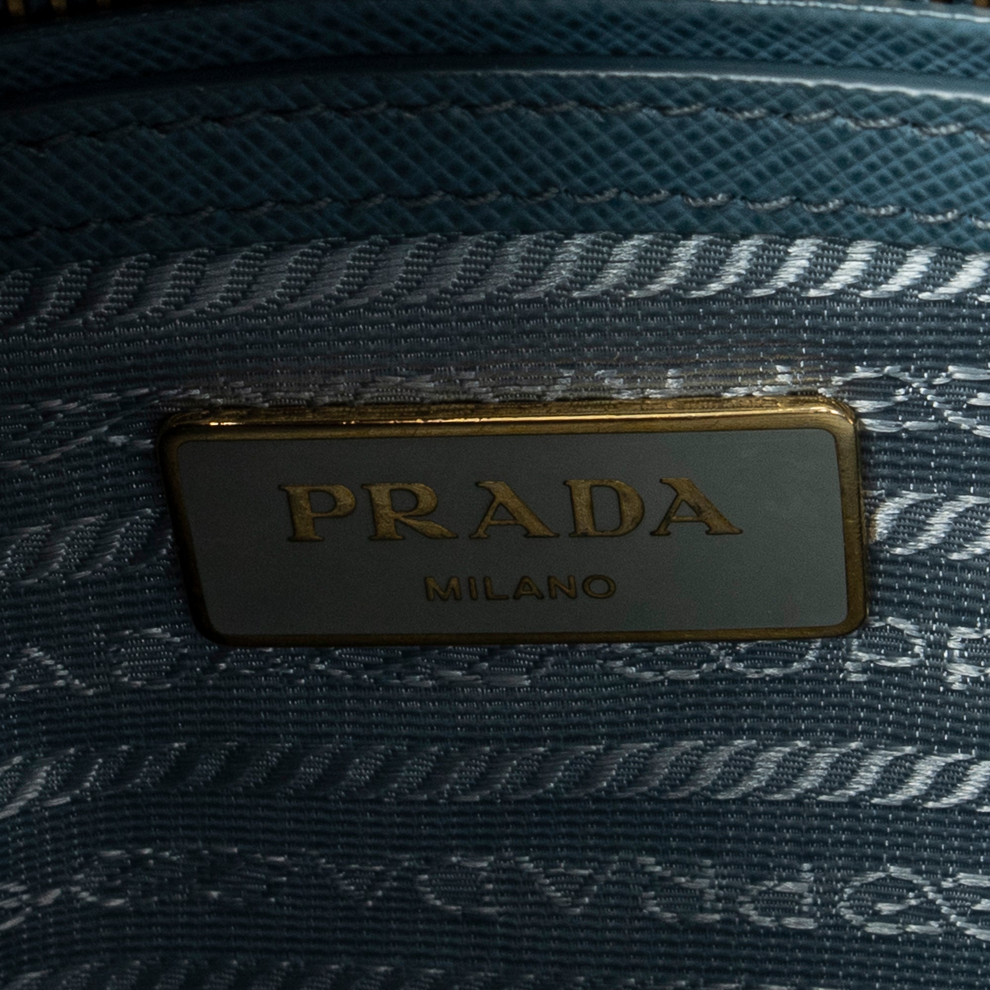 Shoulder Bag Medium Open Tote Light Blue Saffiano Leather