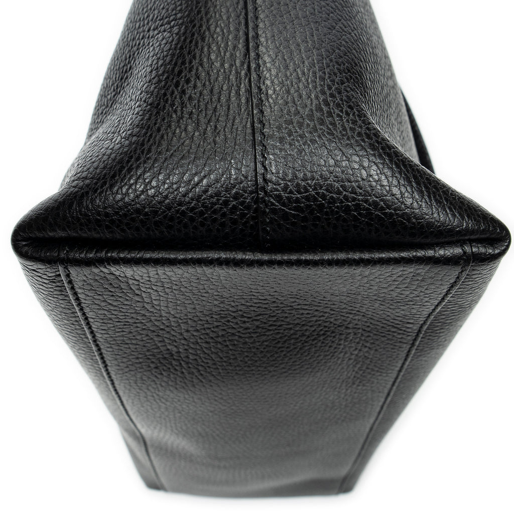 Shoulder Bag Large GG Charm Zip Tote Black Grained Calfskin Leather