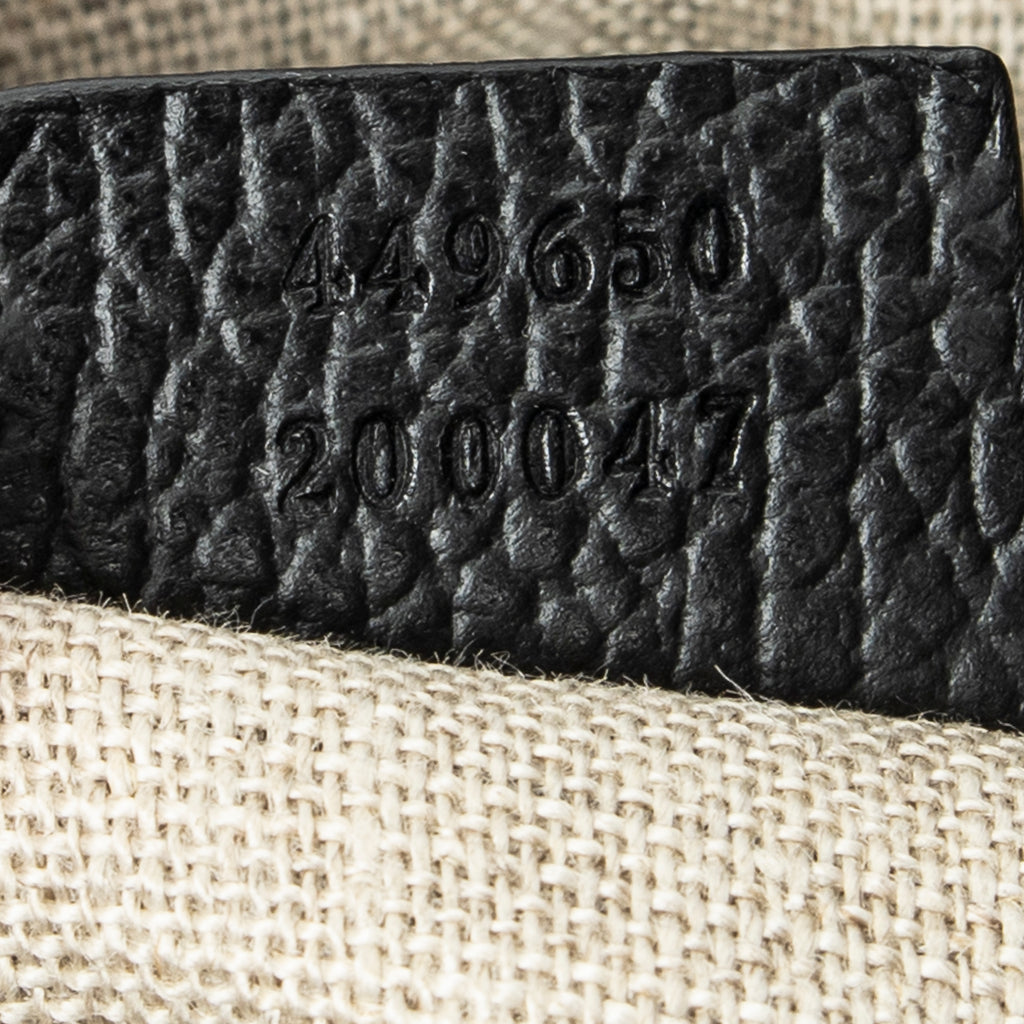 Bolso de Hombro Grande GG Charm Zip Tote Piel de Becerro Granulada Negra