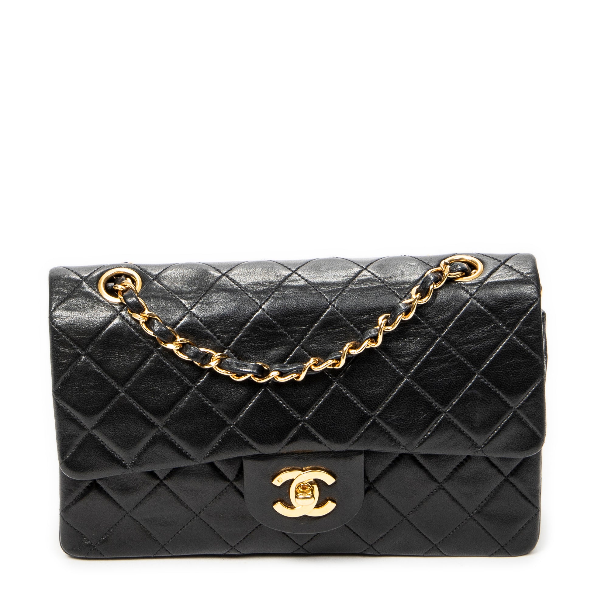 Shoulder Bag Classic Double Flap 23 Black Quilted Lambskin Leather